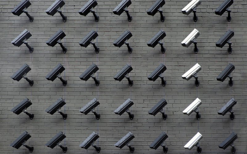 Detección de objetos en tiempo real para seguridad urbana